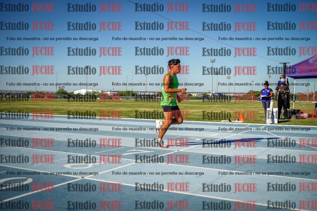 Fotos de los 400 m llanos de varones