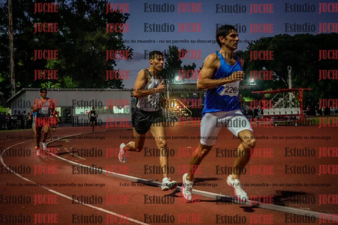 Fotos de los 1500 m llanos de varones