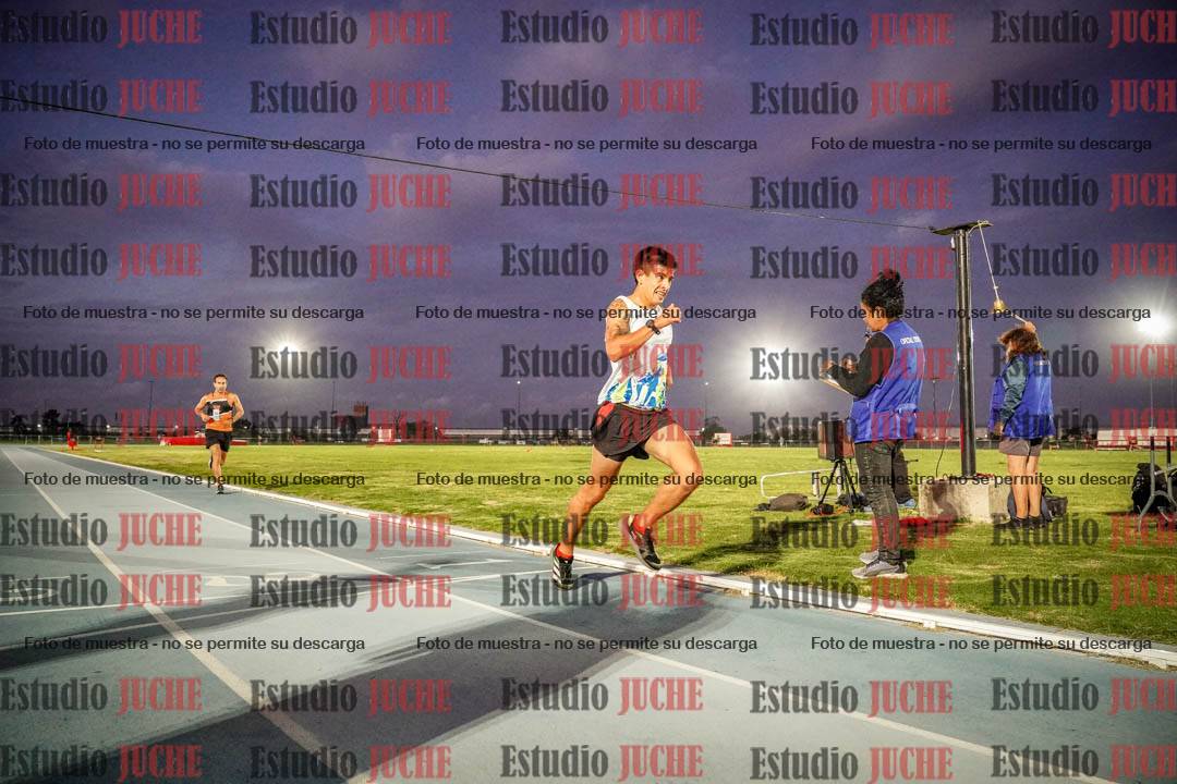 Fotos de los 3000 m llanos de varones