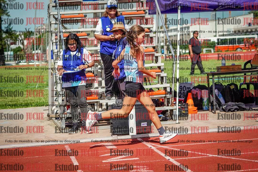 Fotos de los 600 m de mujeres