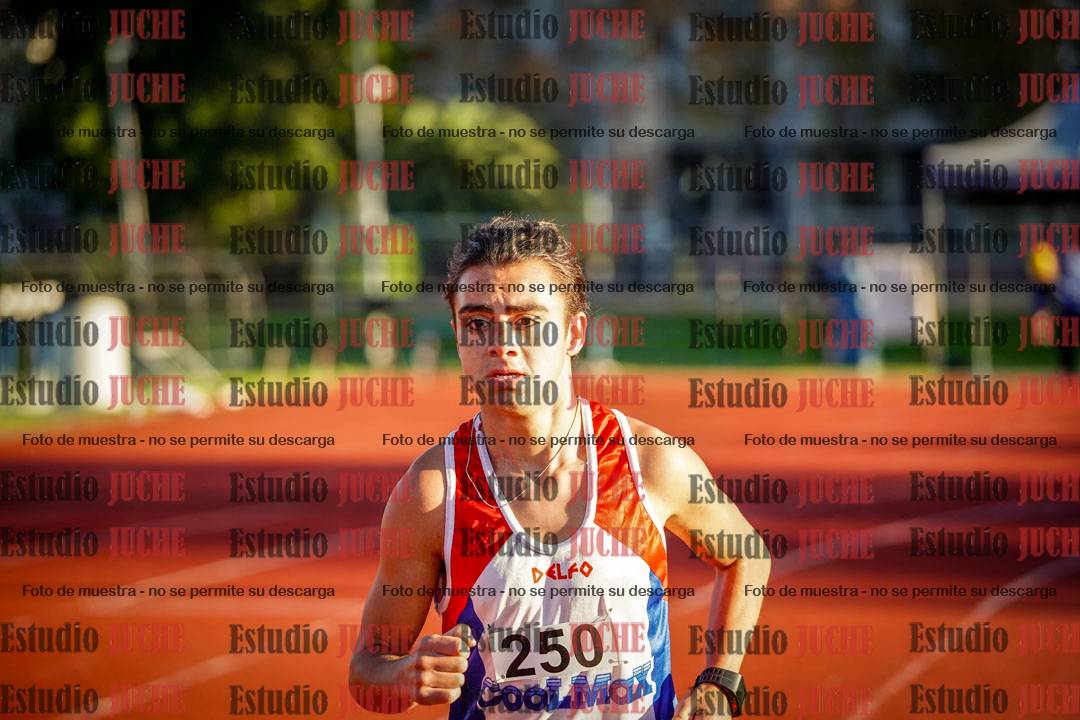 Fotos de los 3000 m llanos de varones