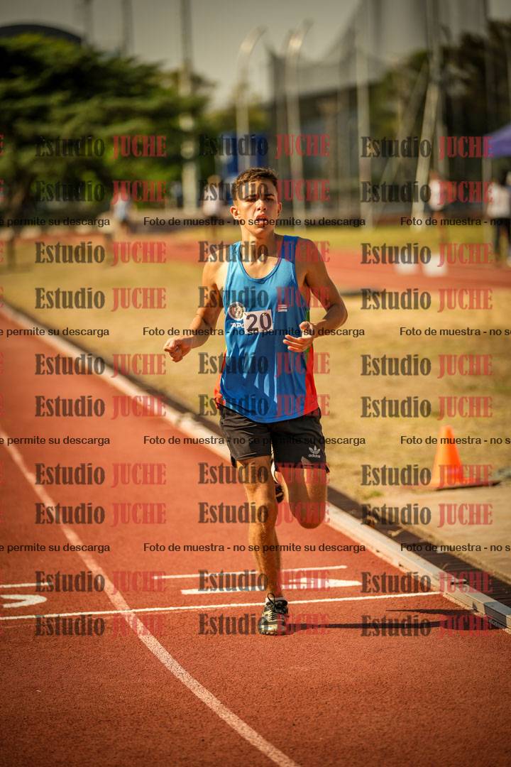 Fotos de los 800 m llanos de varones