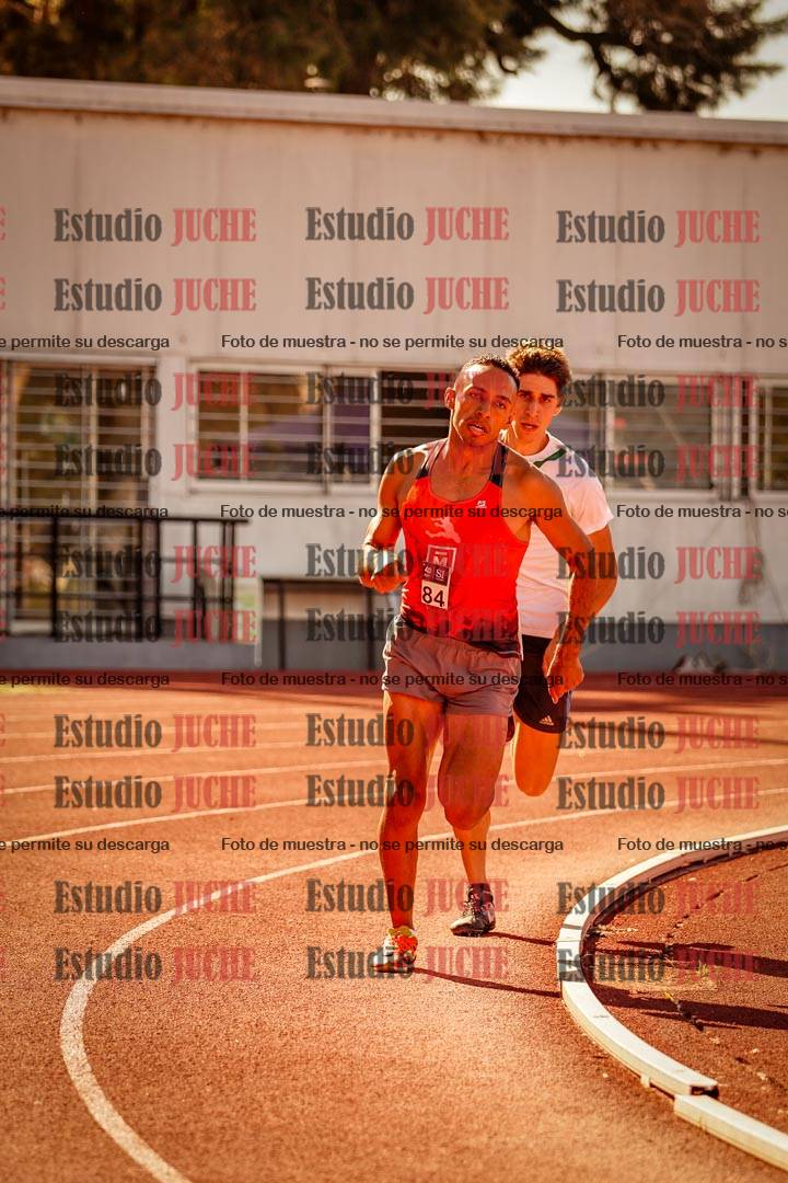Fotos de los 800 m llanos de varones
