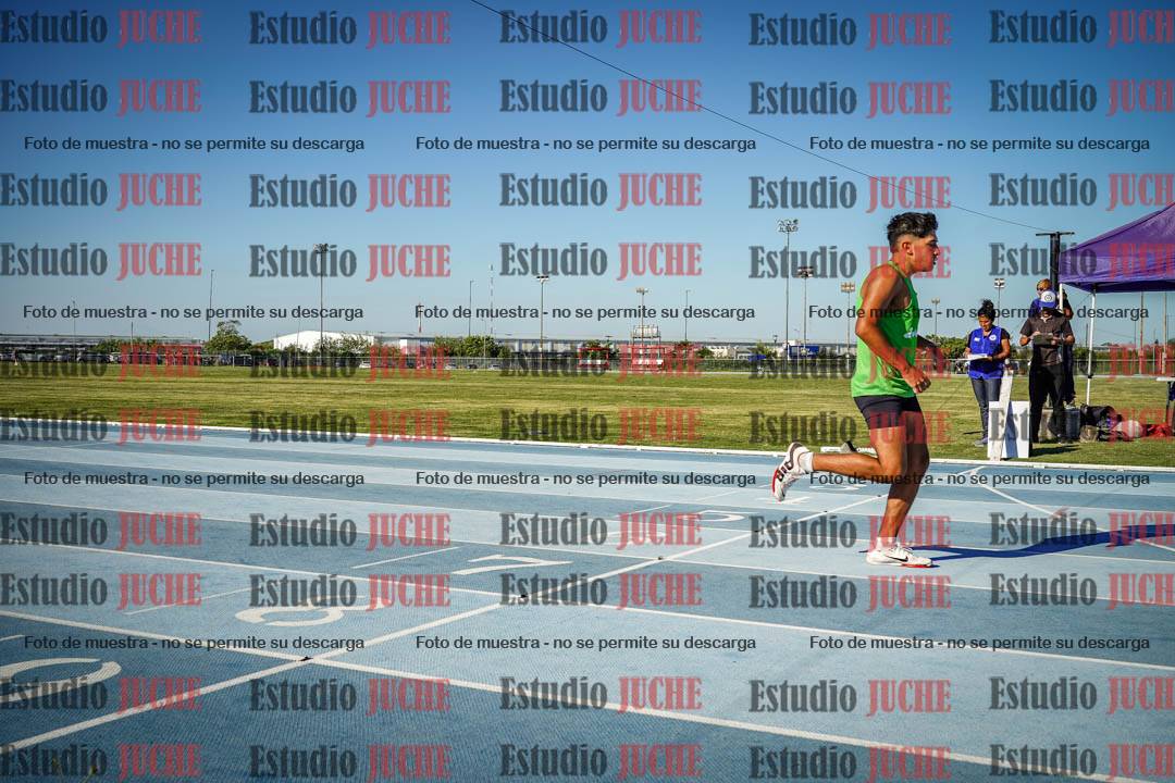 Fotos de los 400 m llanos de varones
