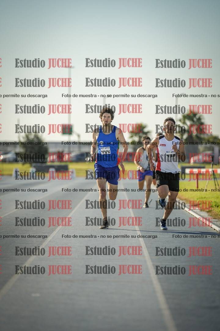 Fotos de los 1500 m llanos de varones