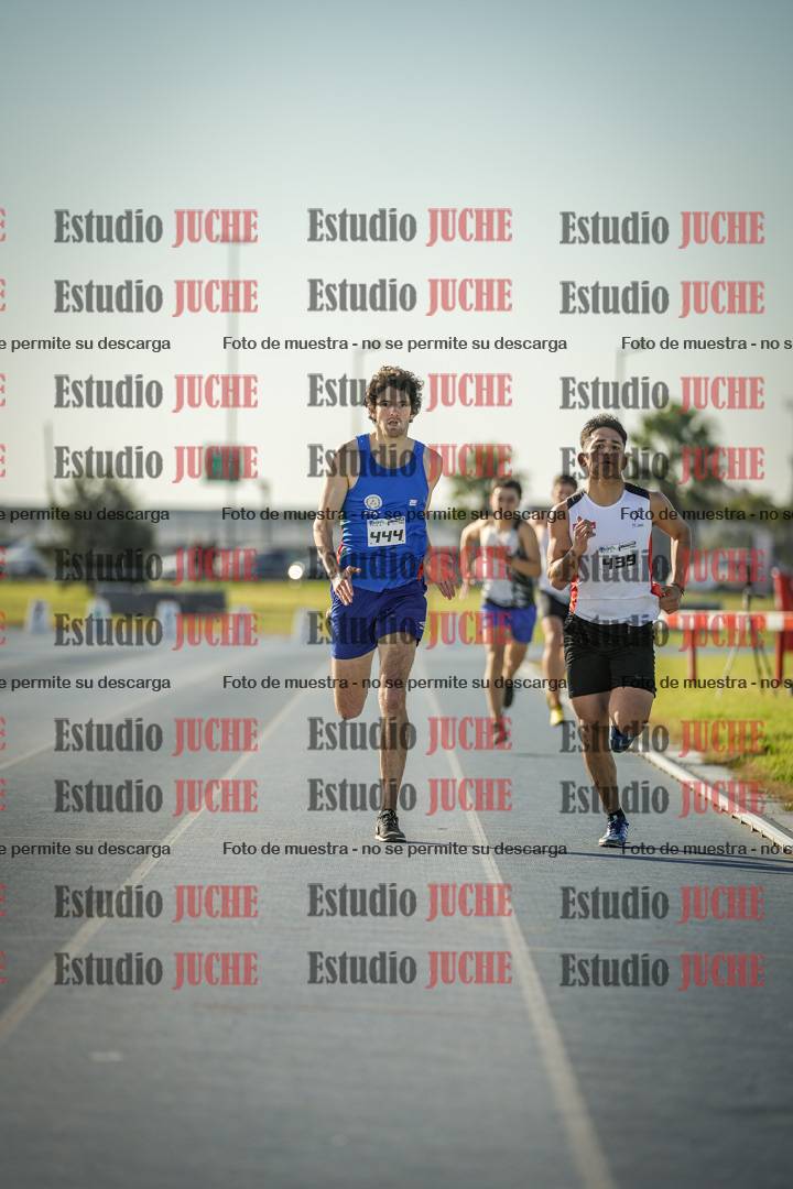 Fotos de los 1500 m llanos de varones