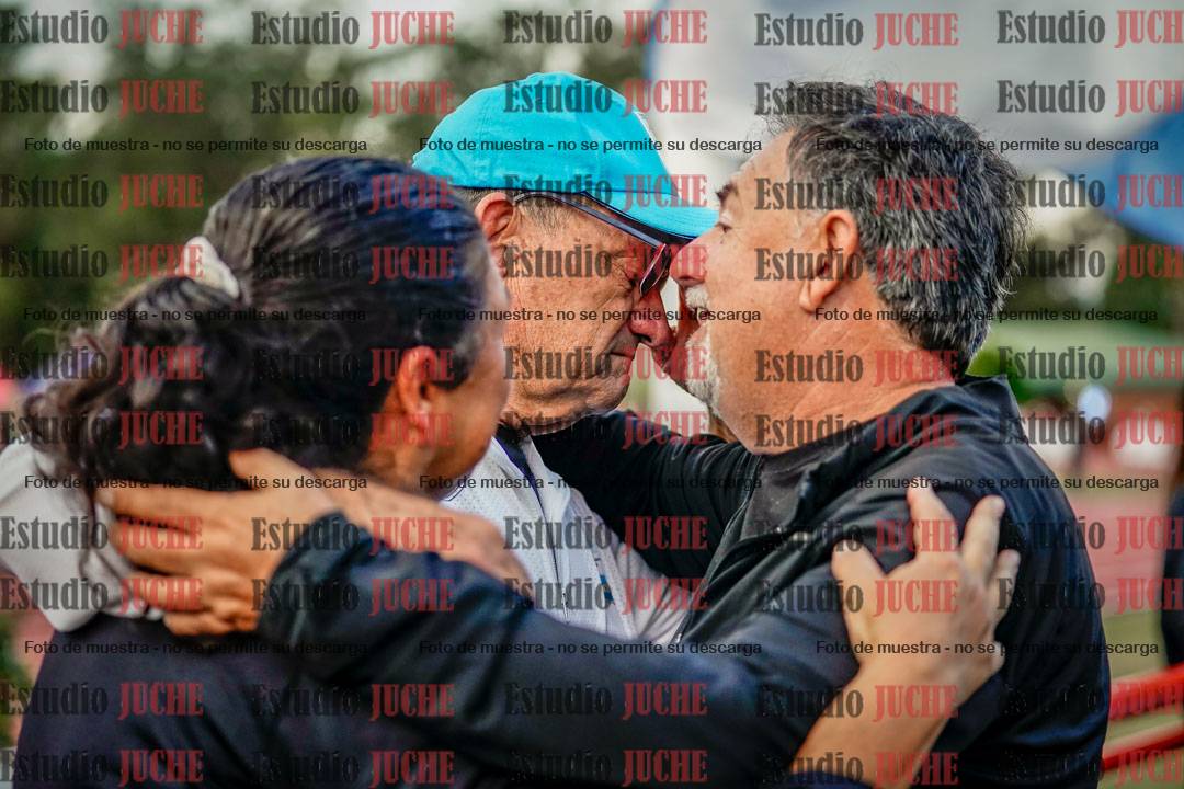 Fotos de algunos extras y podios del día 1