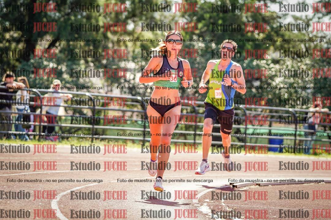 Fotos de los 5000 m llanos de mujeres y varones