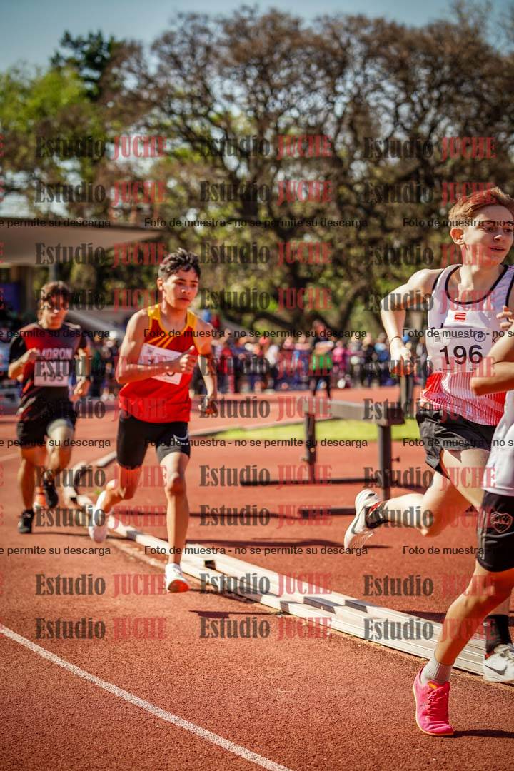 Fotos de los 600 m llanos de varones