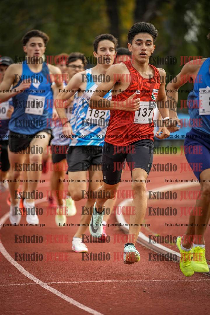 Fotos de los 1500 m llanos de varones