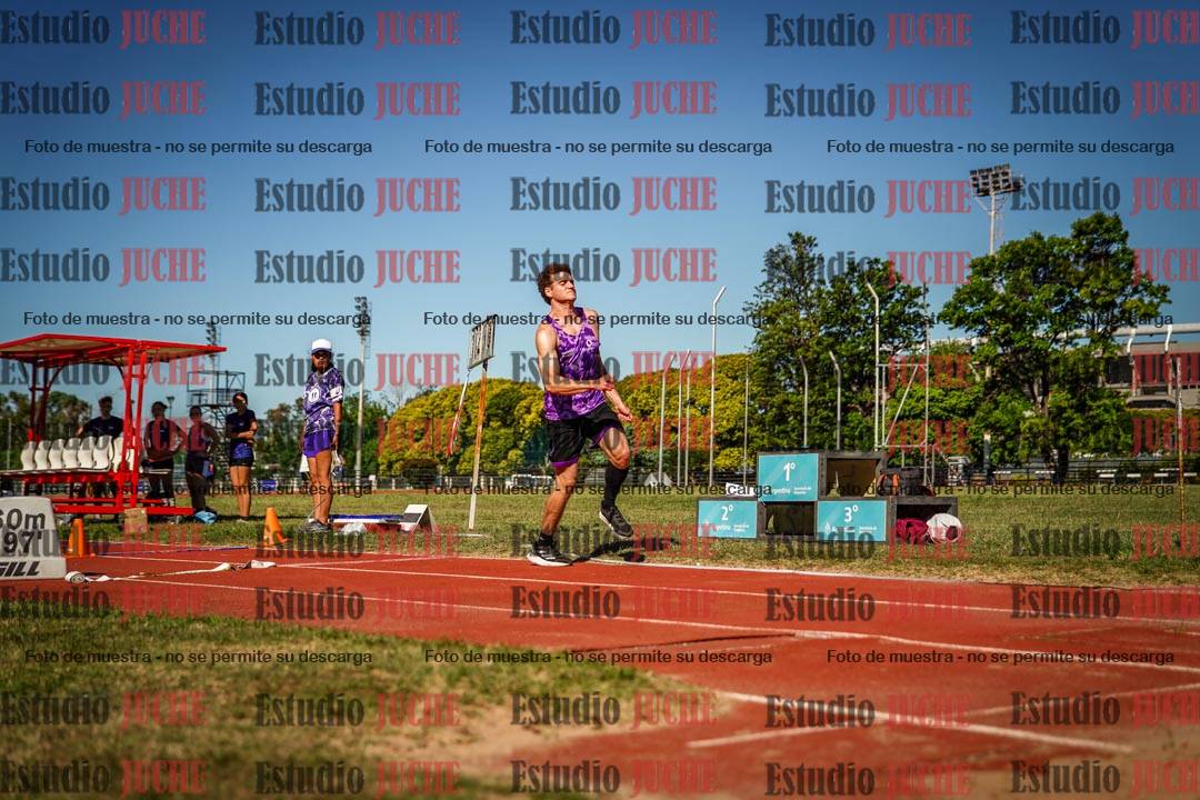Fotos del salto triple de mujeres y varones - tablas de 8 - 11 - 13