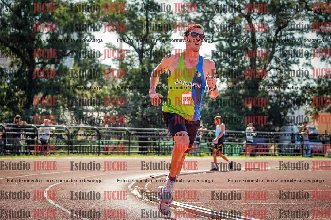 Fotos de los 5000 m llanos de mujeres y varones