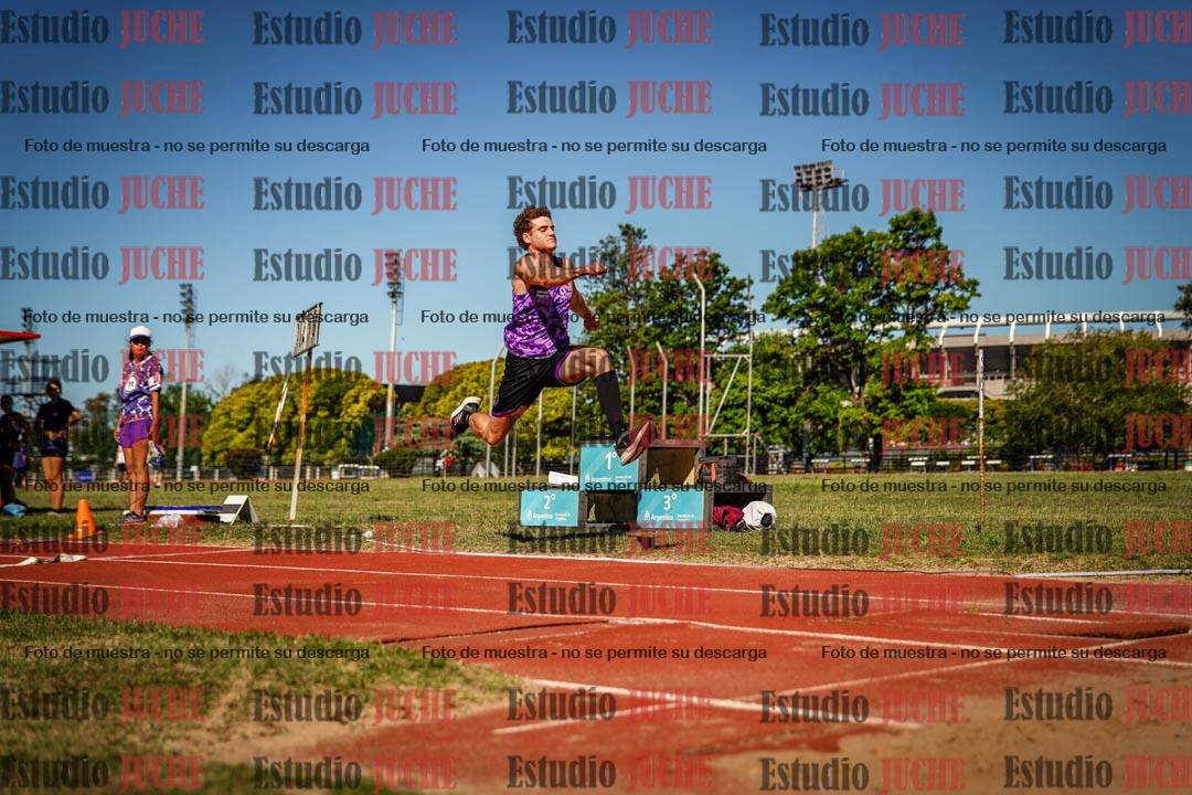 Fotos del salto triple de mujeres y varones - tablas de 8 - 11 - 13