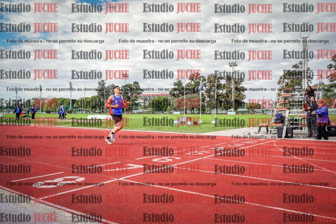 Fotos de los 400 m llanos de varones