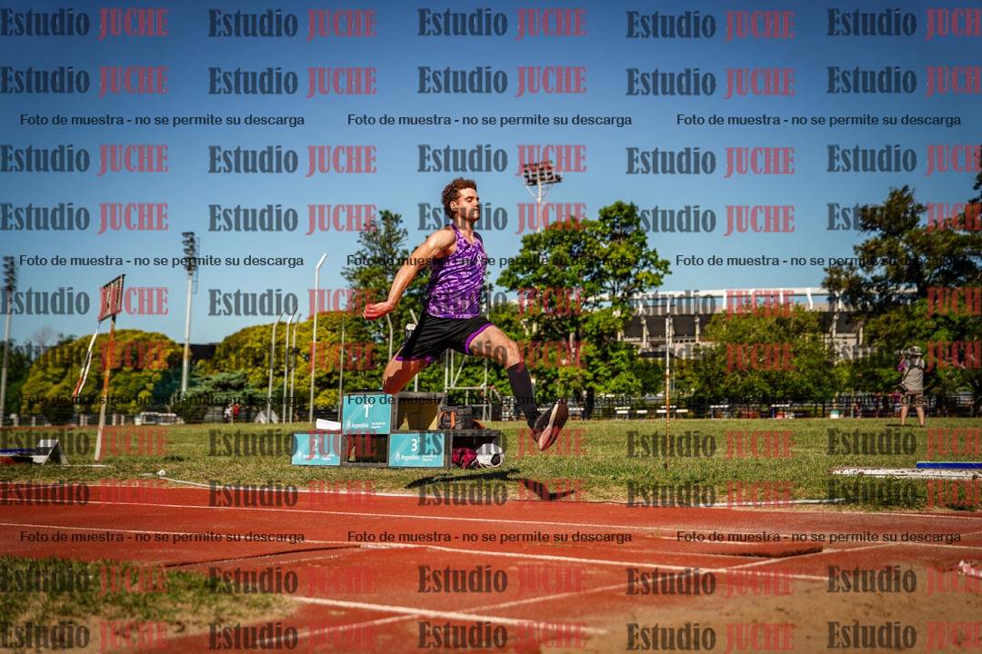 Fotos del salto triple de mujeres y varones - tablas de 8 - 11 - 13