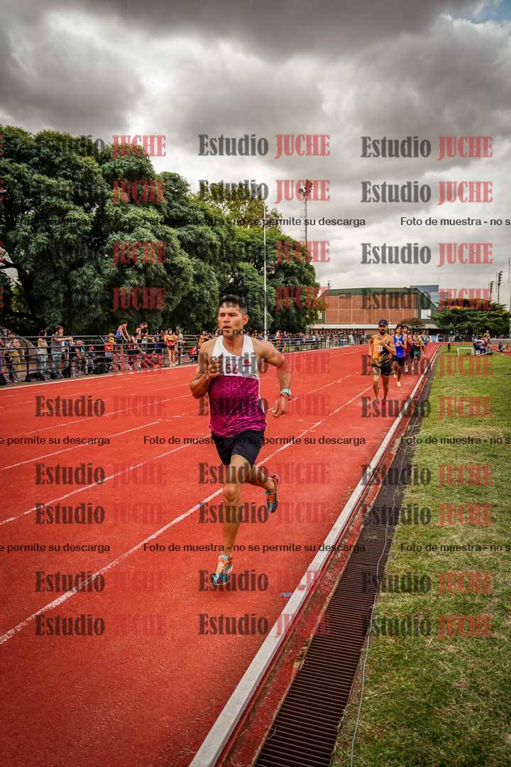 Fotos de los 800 m de varones