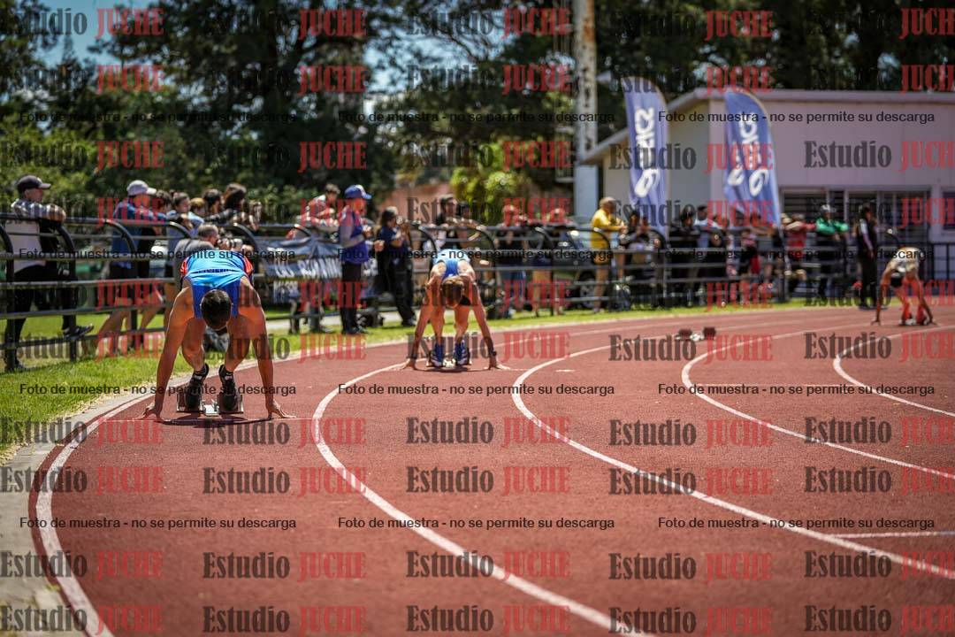 Fotos de los 400 m llanos de varones
