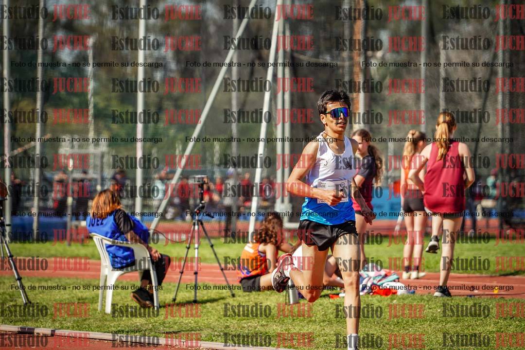 Fotos de los 600 m llanos de varones