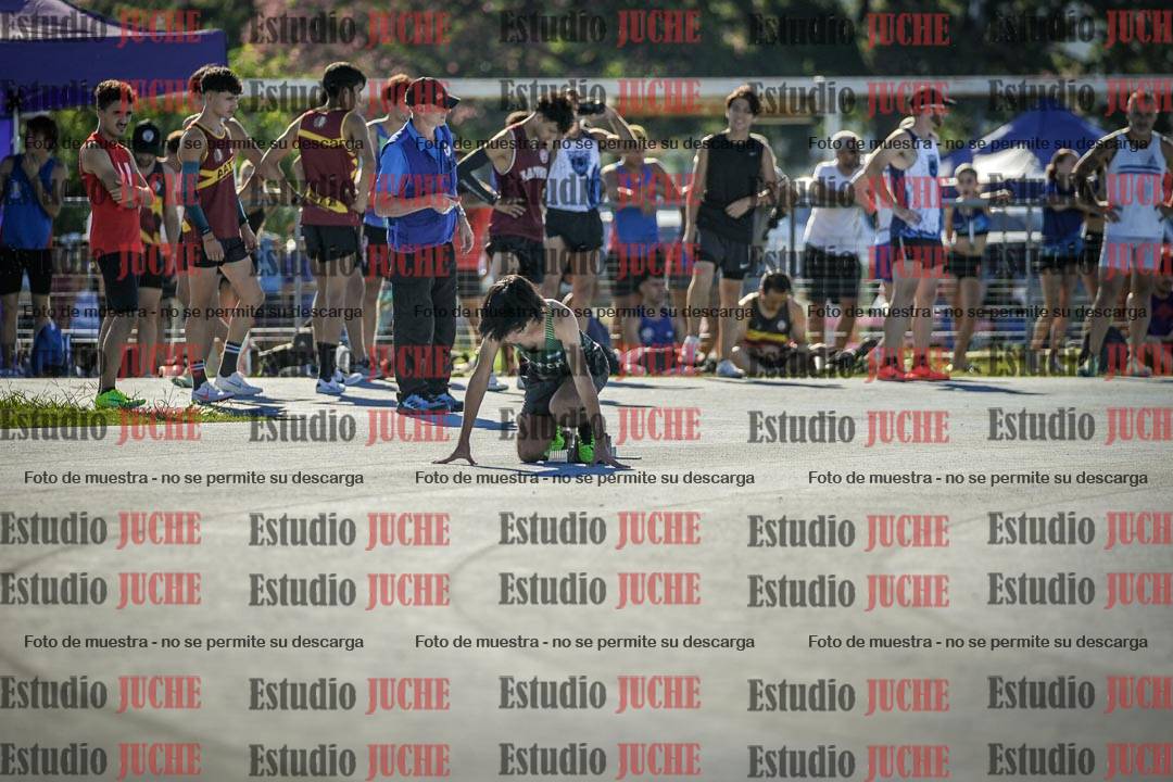 Fotos de los 400 m llanos de varones
