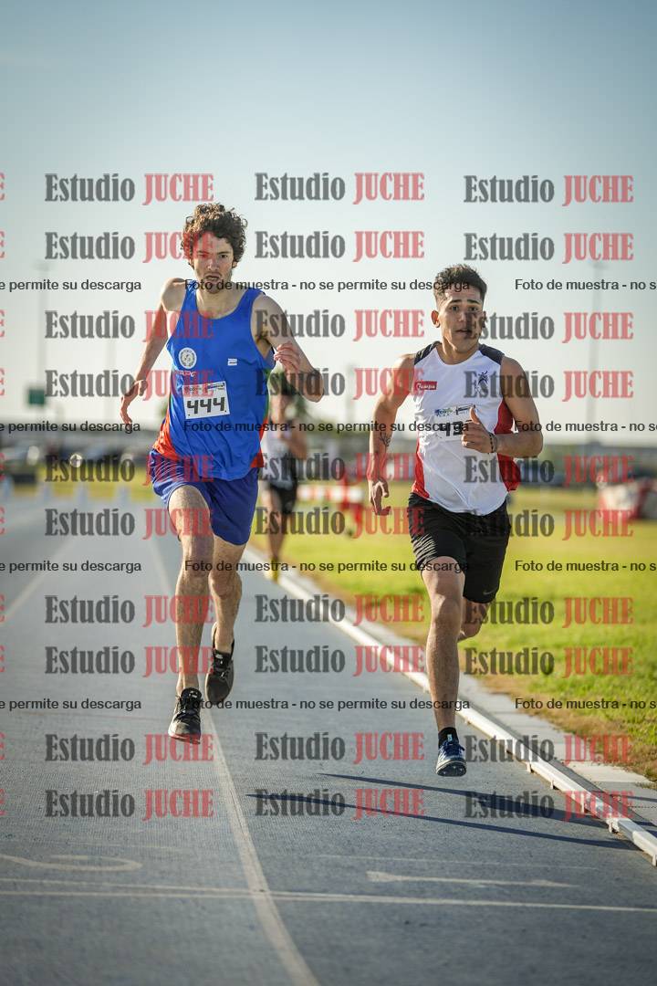 Fotos de los 1500 m llanos de varones