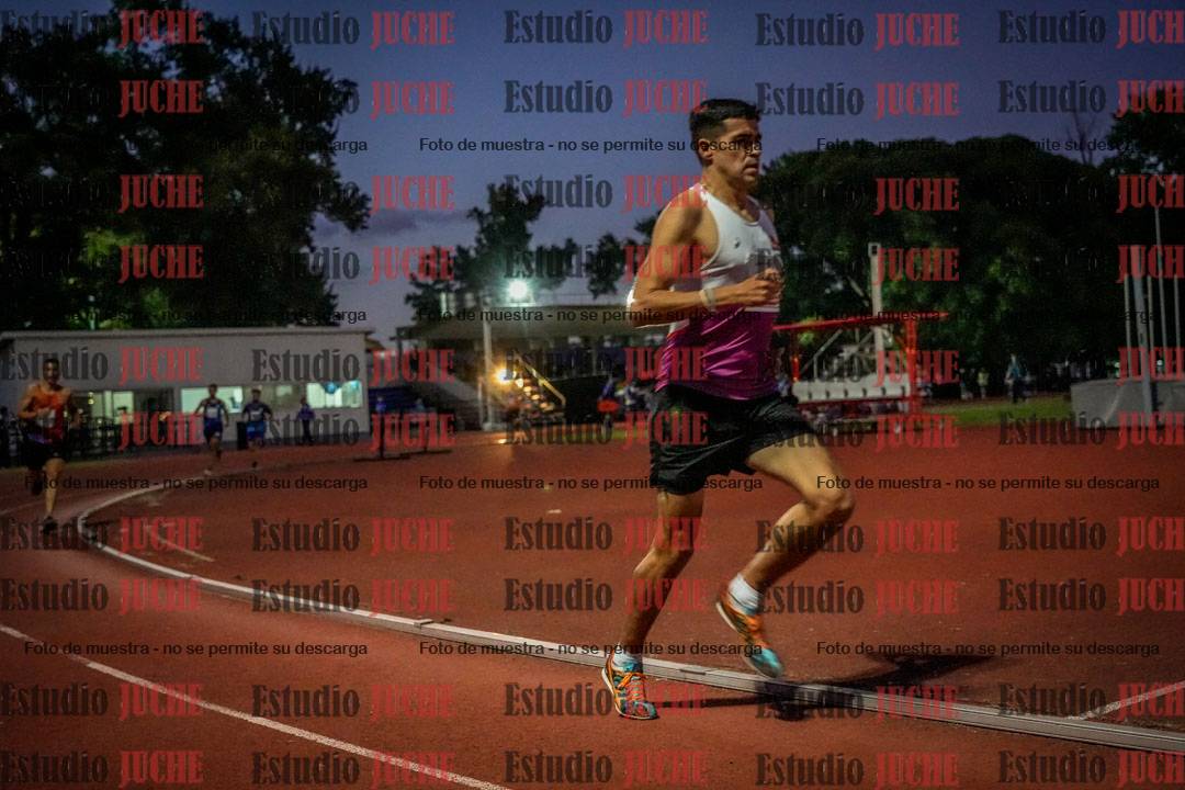 Fotos de los 1500 m llanos de varones