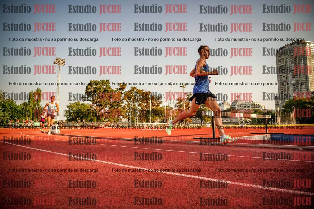 Fotos de los 5000 m llanos de mujeres y varones