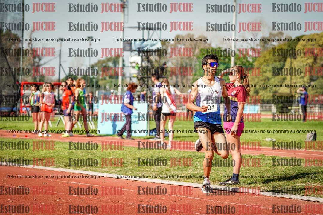 Fotos de los 600 m llanos de varones