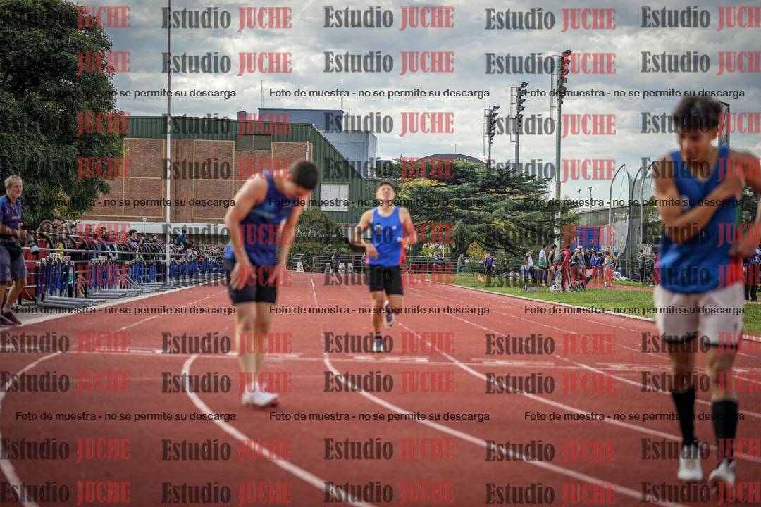 Fotos de los 400 m llanos de varones