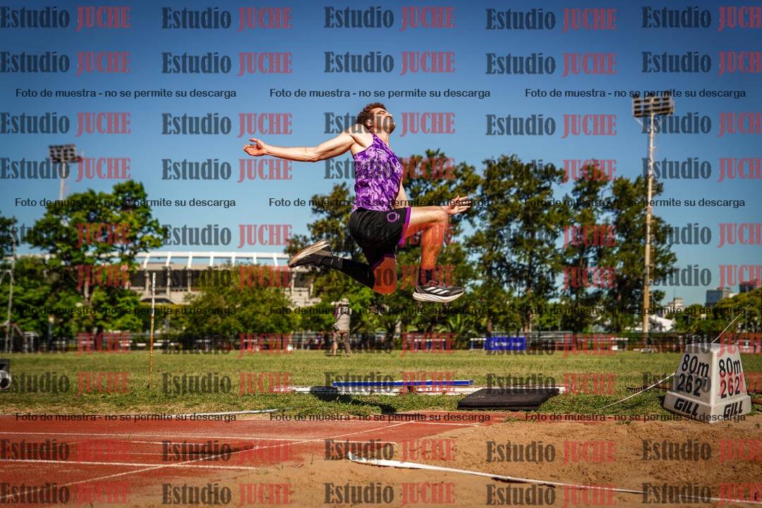 Fotos del salto triple de mujeres y varones - tablas de 8 - 11 - 13