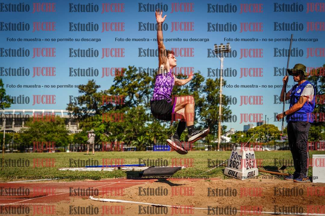Fotos del salto triple de mujeres y varones - tablas de 8 - 11 - 13