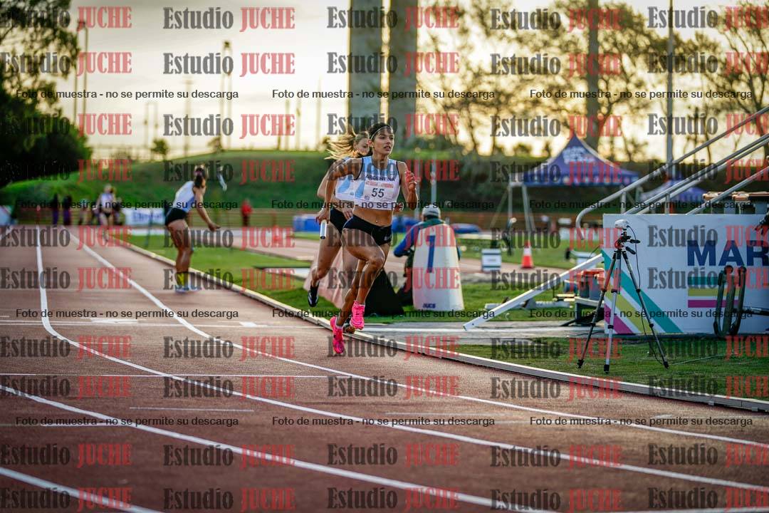 Fotos de los relevos 4x400 m de mujeres