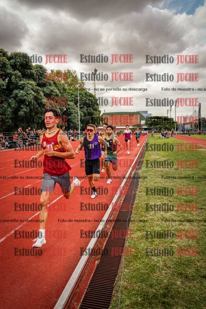 Fotos de los 800 m de varones
