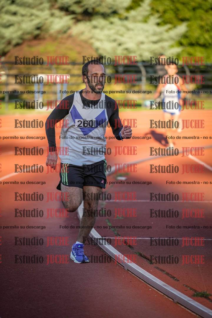 Fotos de los 3000 m llanos de varones
