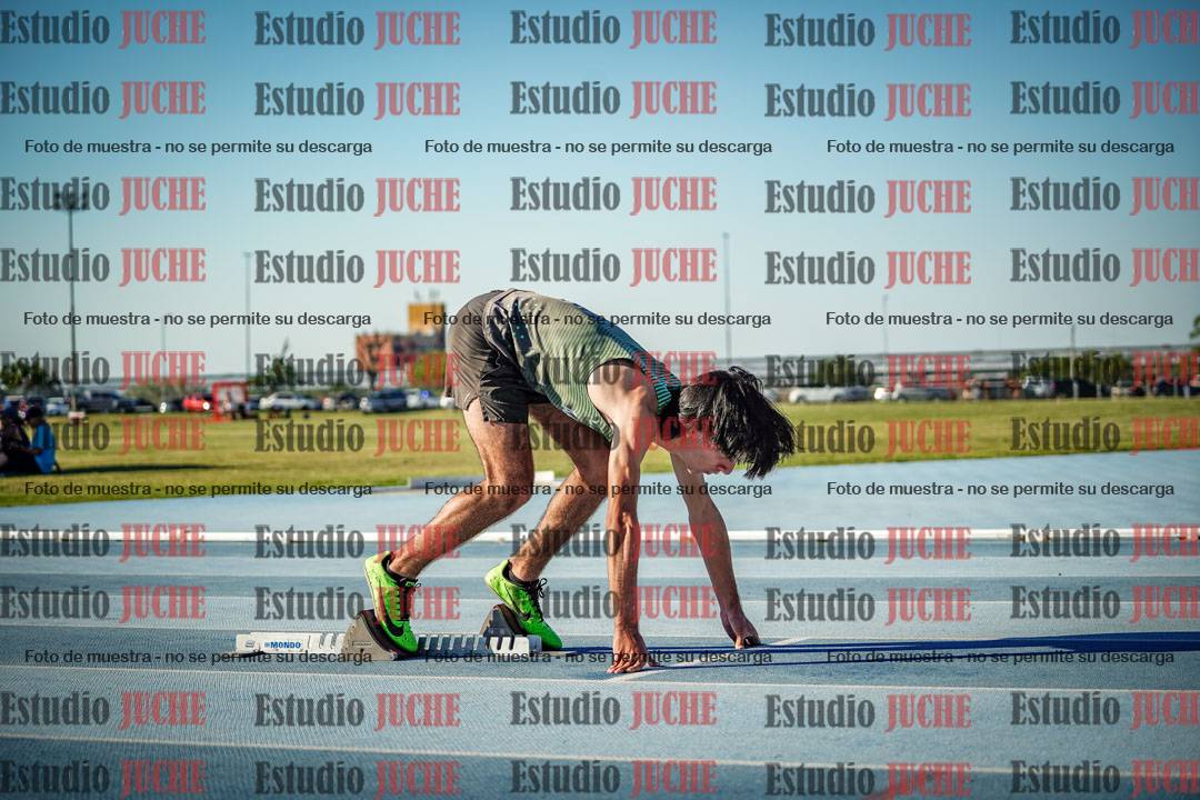 Fotos de los 400 m llanos de varones