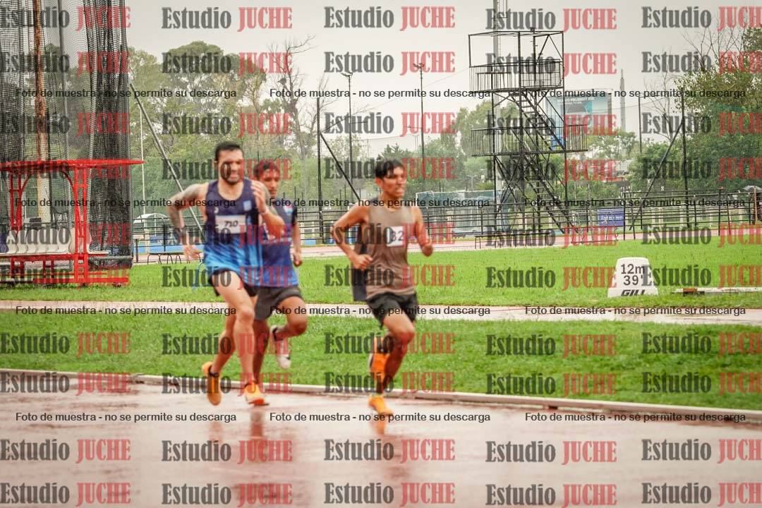 Fotos de los 800 m de varones