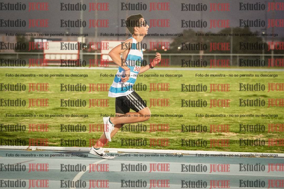 Fotos de los 3000 m llanos de varones