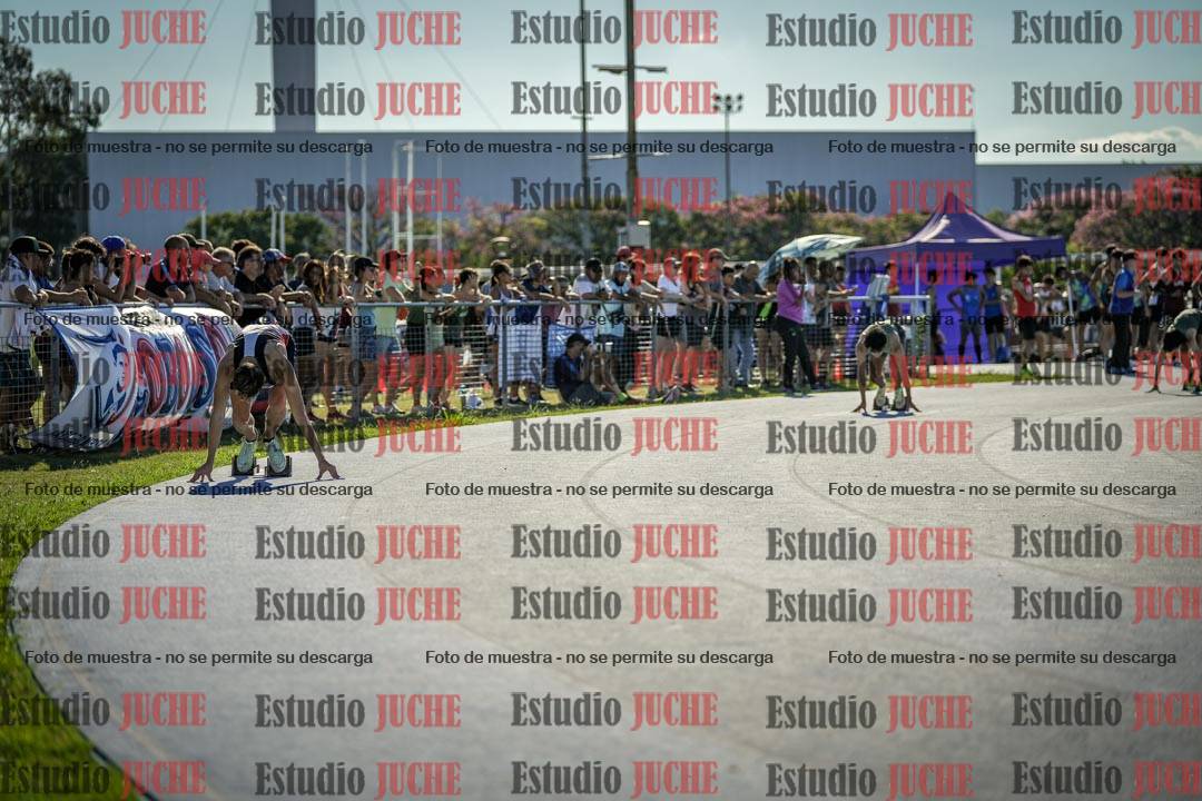 Fotos de los 400 m llanos de varones