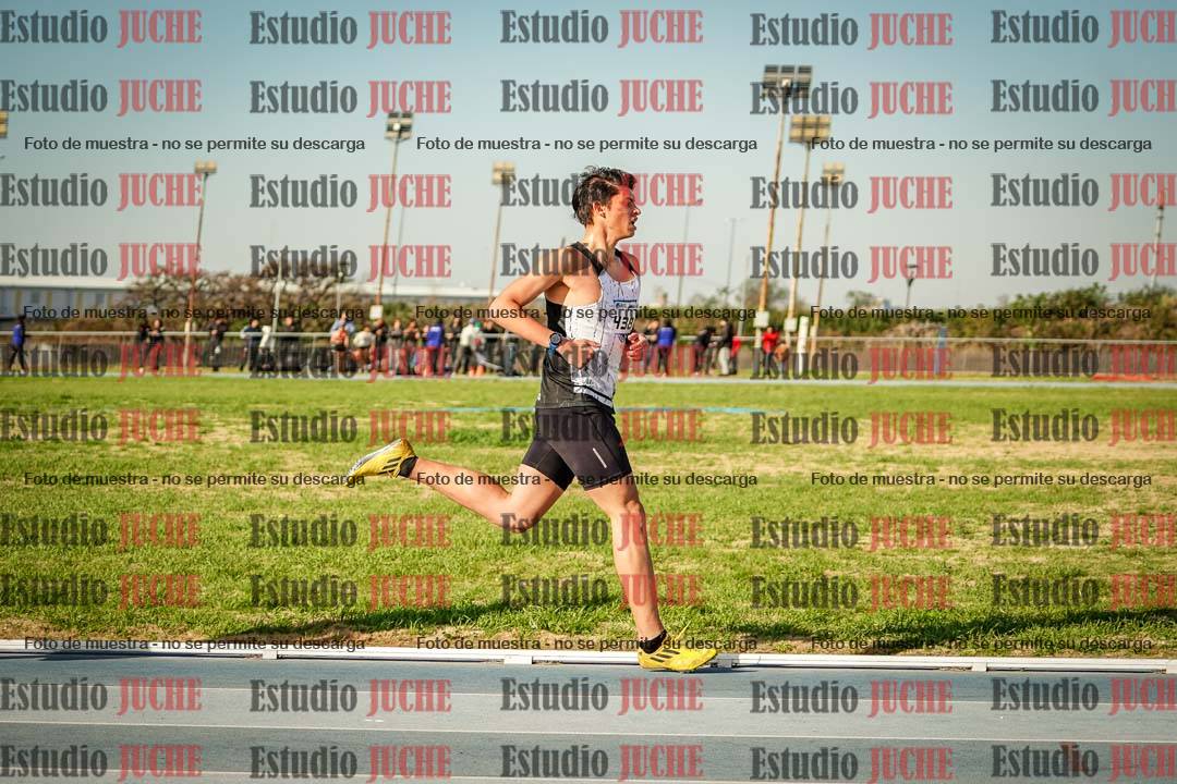Fotos de los 1500 m llanos de varones
