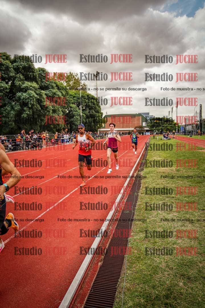 Fotos de los 800 m de varones