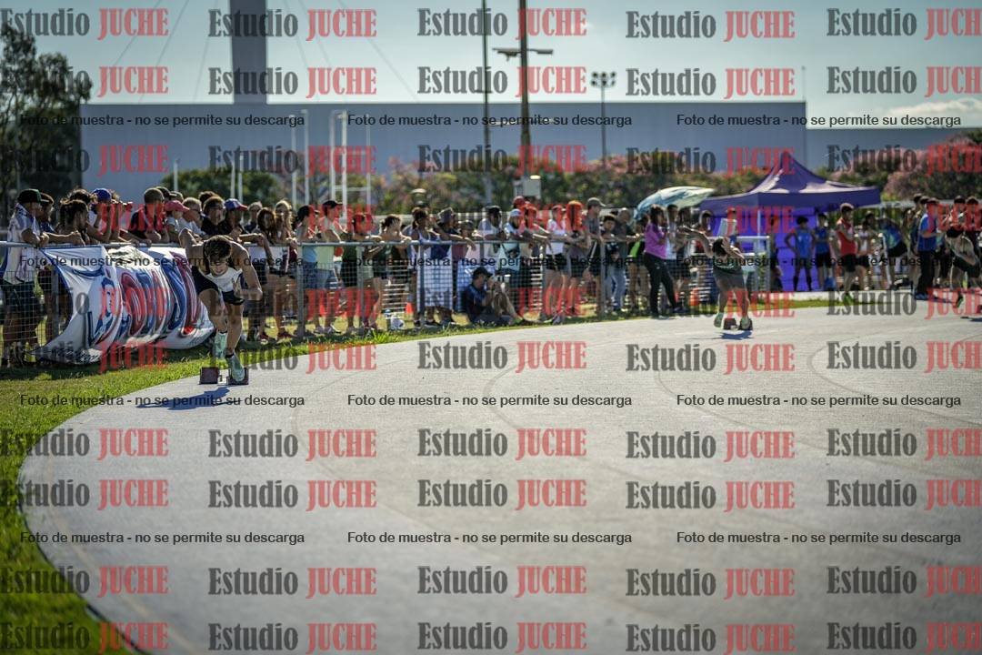 Fotos de los 400 m llanos de varones