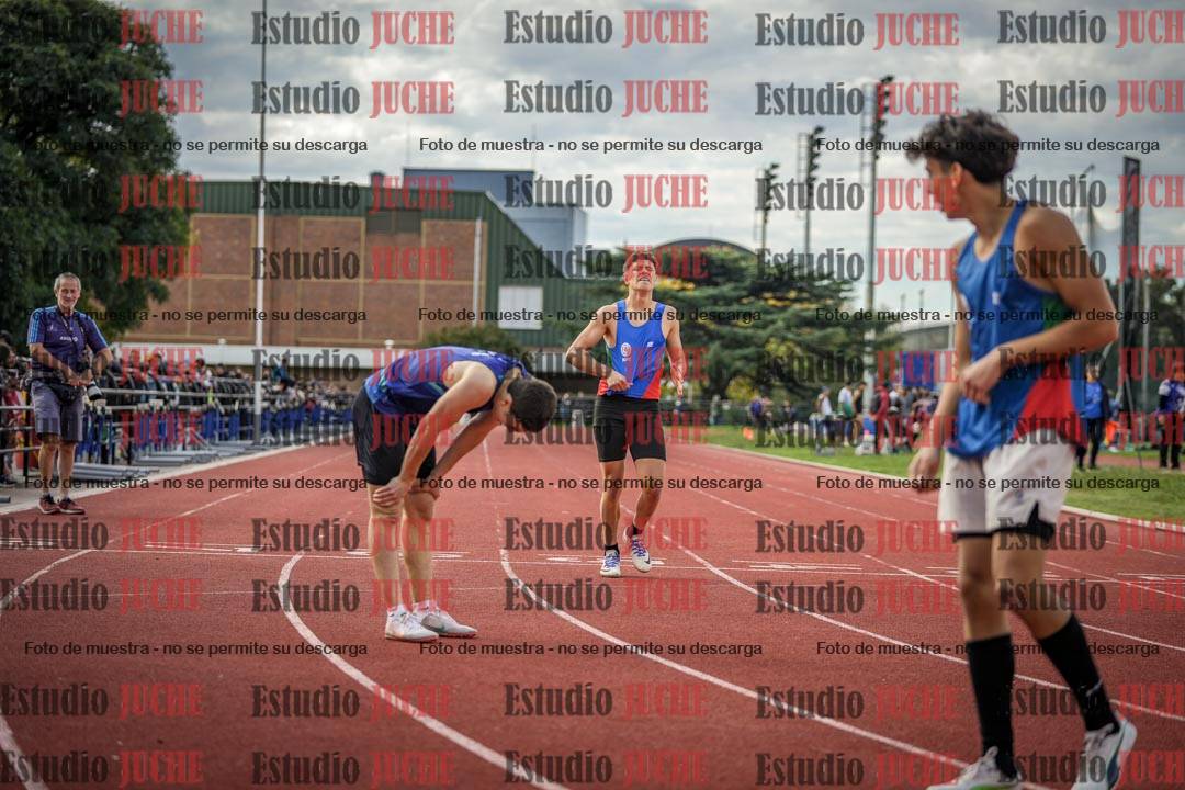 Fotos de los 400 m llanos de varones