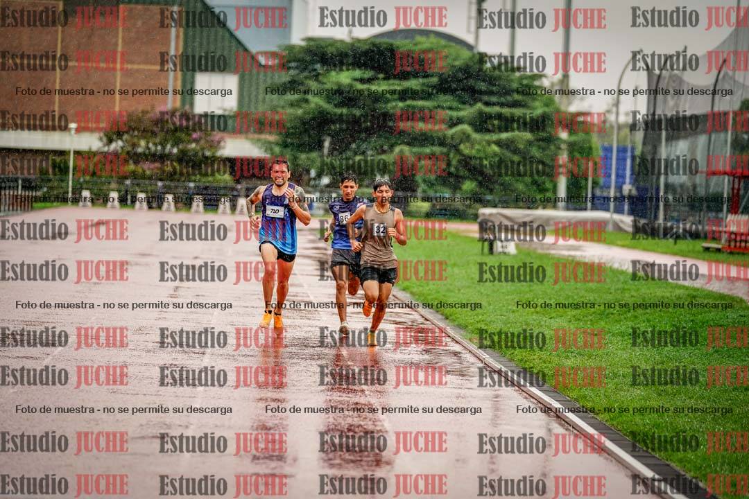 Fotos de los 800 m de varones