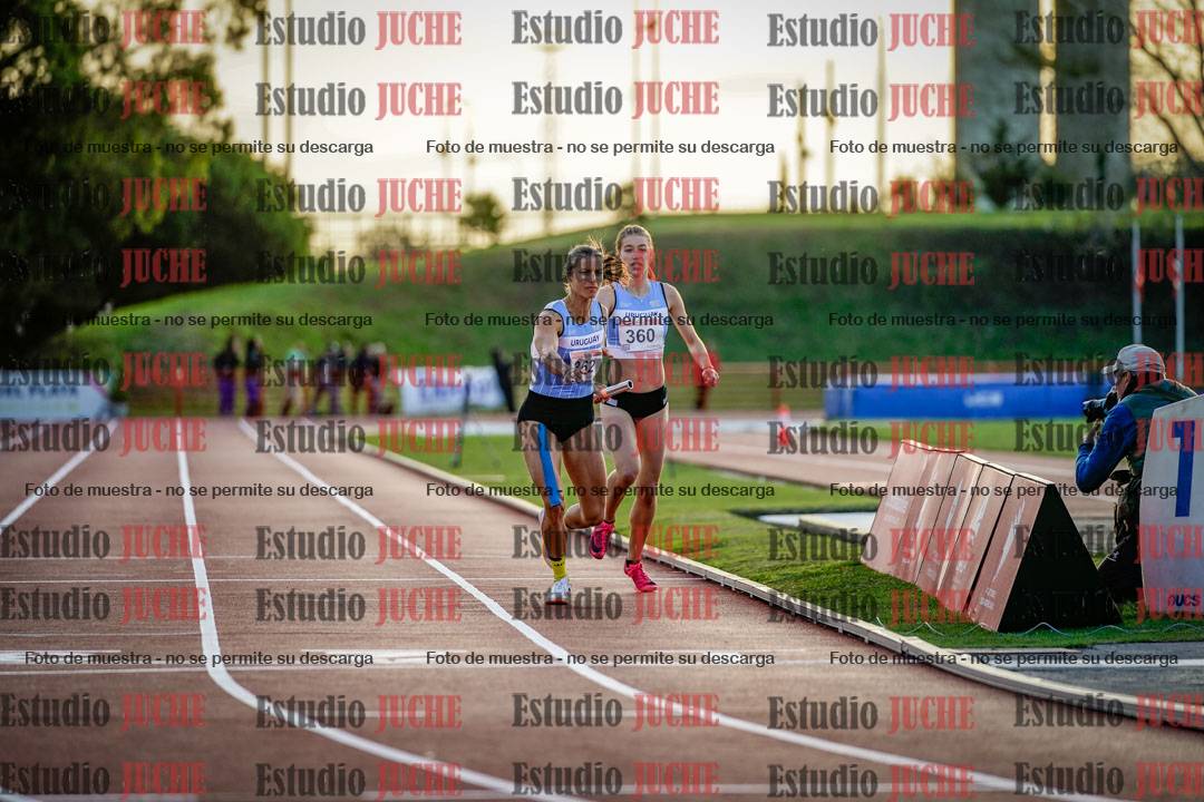 Fotos de los relevos 4x400 m de mujeres