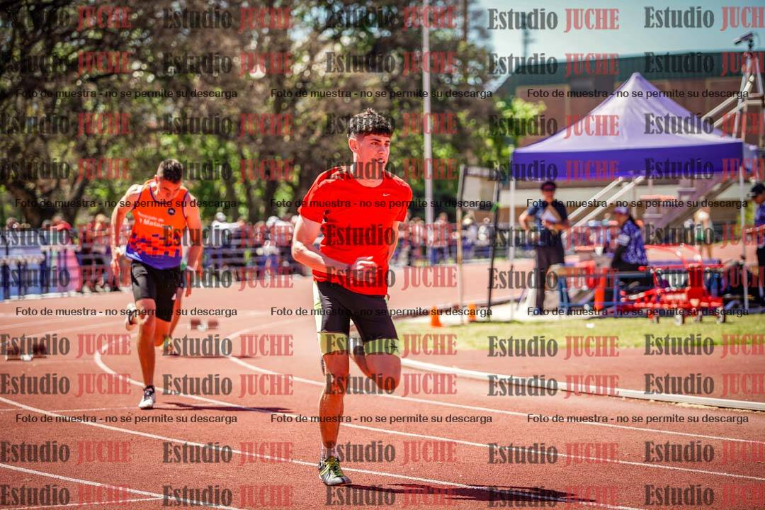 Fotos de los 400 m llanos de varones