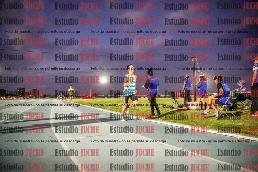 Fotos de los 3000 m llanos de varones
