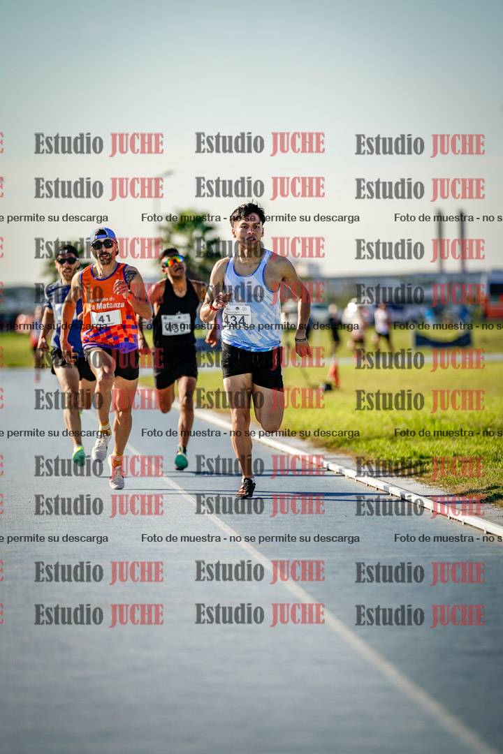 Fotos de los 1500 m llanos de varones