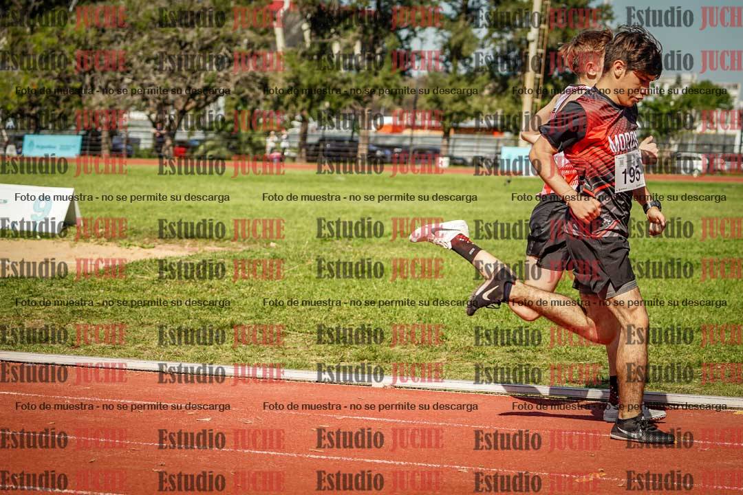 Fotos de los 600 m llanos de varones