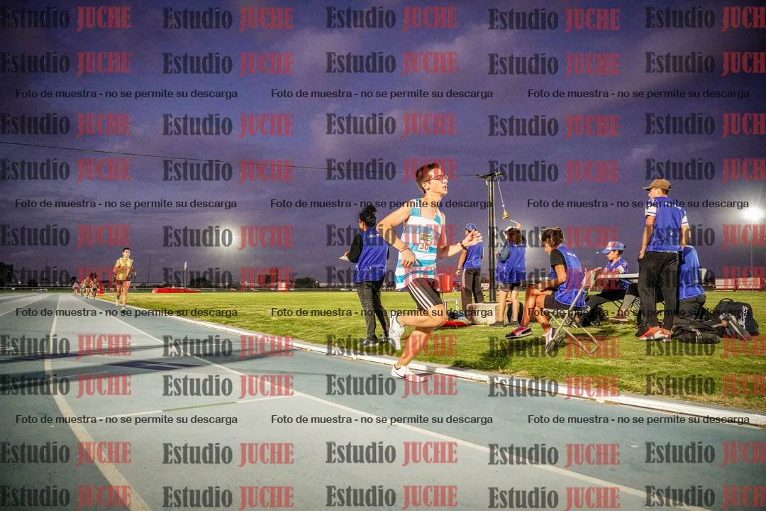 Fotos de los 3000 m llanos de varones