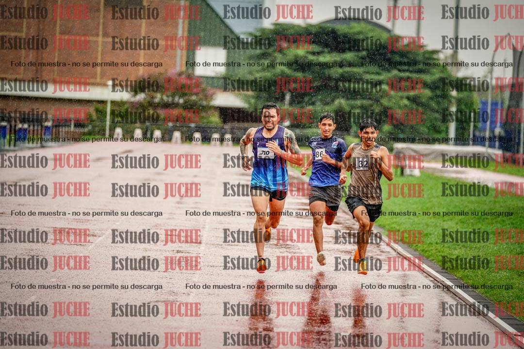 Fotos de los 800 m de varones