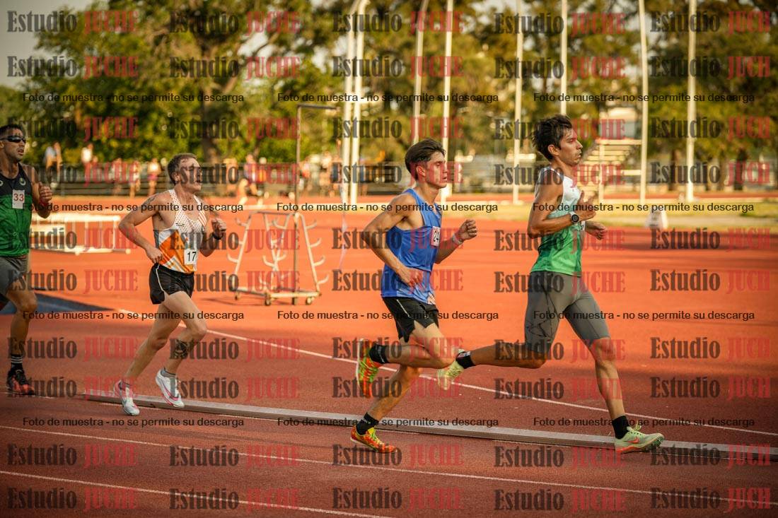 Fotos de los 5000 m llanos de mujeres y varones